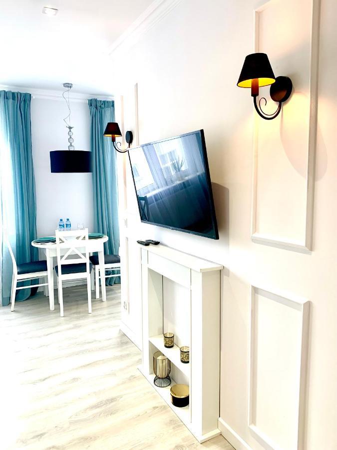 Apartamenty Sienkiewicza - Bezplatny Parking, Centrum, Park, Fv Kielce Buitenkant foto