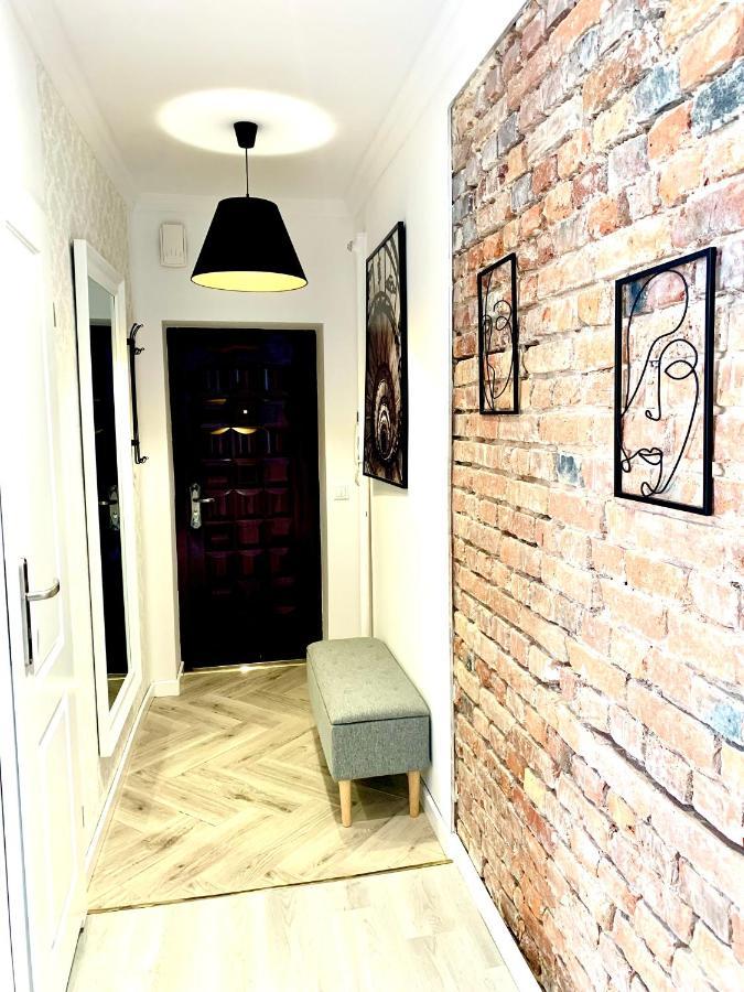 Apartamenty Sienkiewicza - Bezplatny Parking, Centrum, Park, Fv Kielce Buitenkant foto