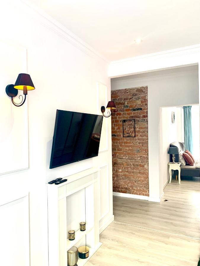 Apartamenty Sienkiewicza - Bezplatny Parking, Centrum, Park, Fv Kielce Buitenkant foto