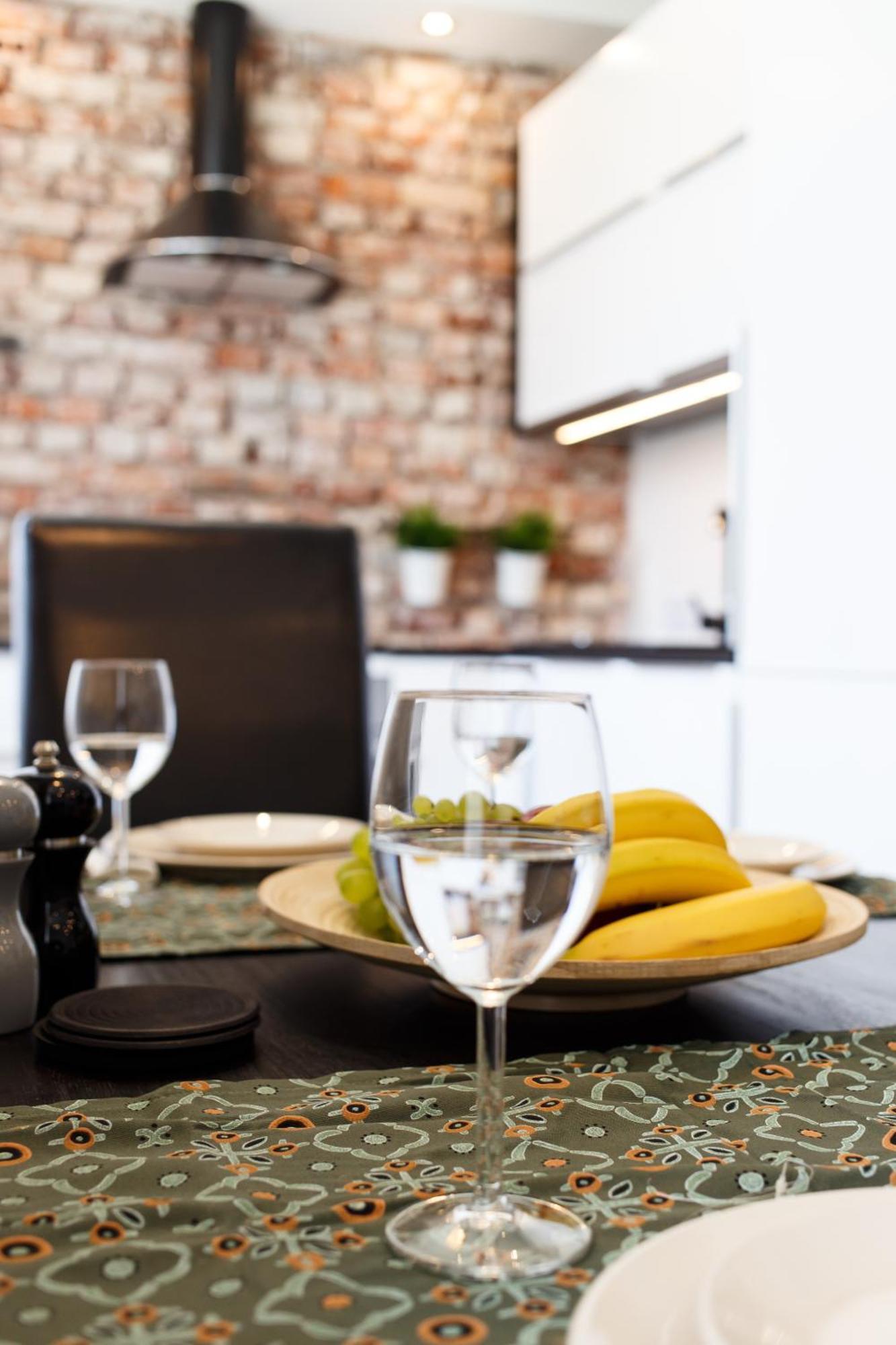 Apartamenty Sienkiewicza - Bezplatny Parking, Centrum, Park, Fv Kielce Buitenkant foto