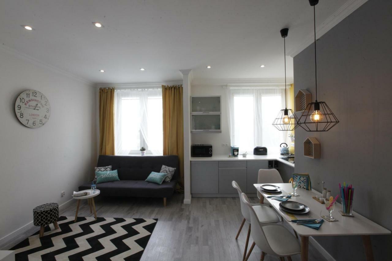 Apartamenty Sienkiewicza - Bezplatny Parking, Centrum, Park, Fv Kielce Buitenkant foto