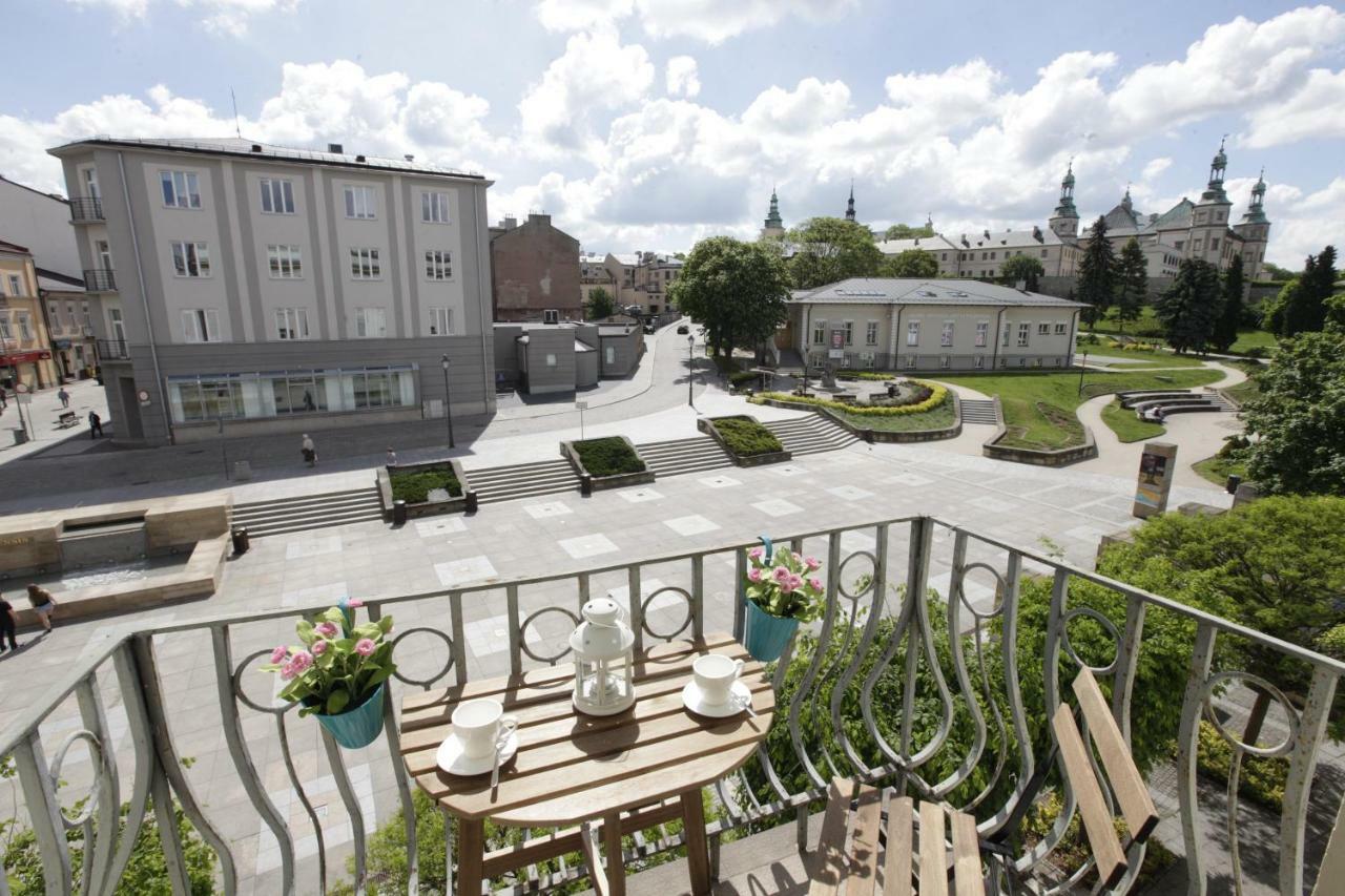Apartamenty Sienkiewicza - Bezplatny Parking, Centrum, Park, Fv Kielce Buitenkant foto
