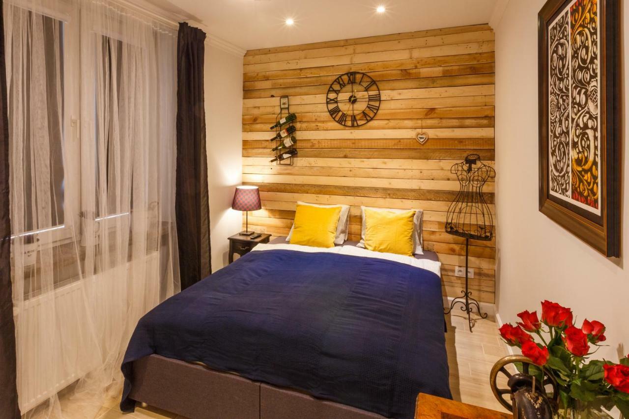 Apartamenty Sienkiewicza - Bezplatny Parking, Centrum, Park, Fv Kielce Buitenkant foto